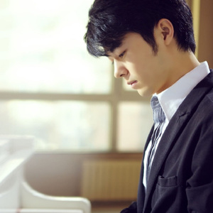 欧美大荫蒂XX自慰
